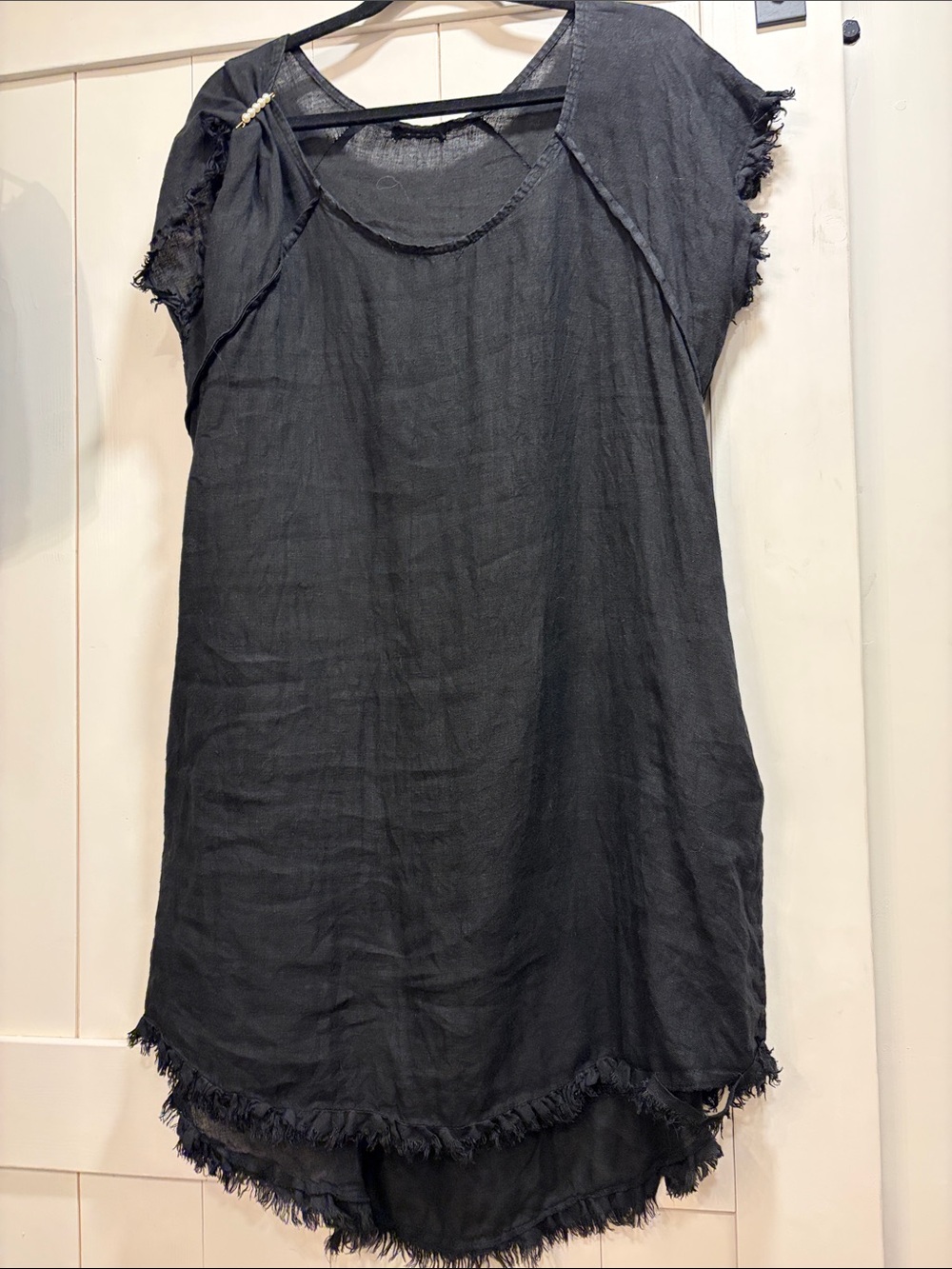Umgee Washed Black Frayed-Hem Short Sleeve Tunic